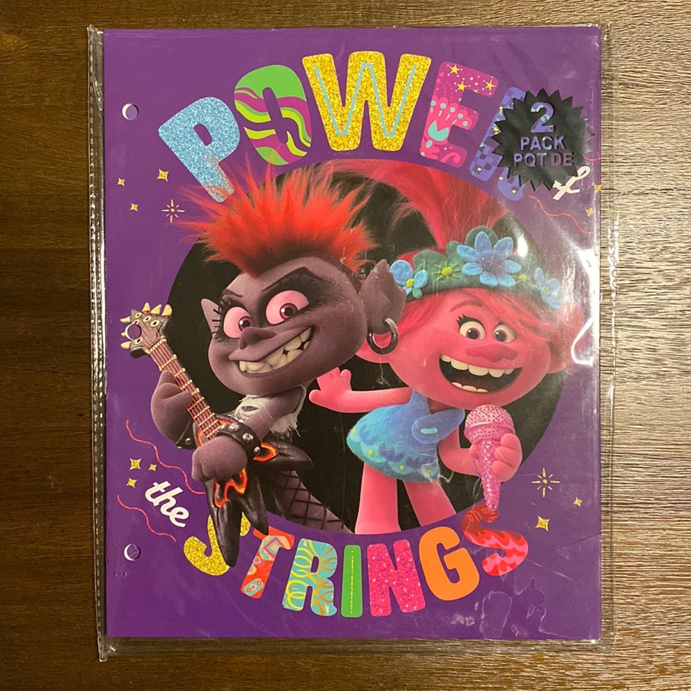 Trolls ‘Power of the Strings’ Set of 2 - 3-Hole 2-Pocket Folders